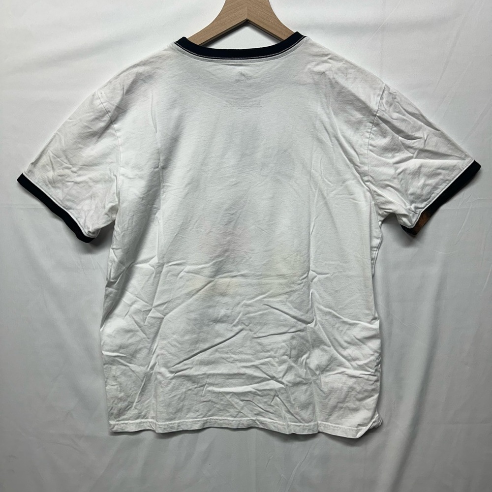 Disneyland Mickey Mouse T-Shirt Men’s Medium White Black Disney Graphic Tee - Picture 5 of 7